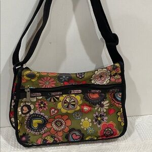 LeSportSac Classic Cross Body Hand Bag Floral & hearts on olive / black 8x10